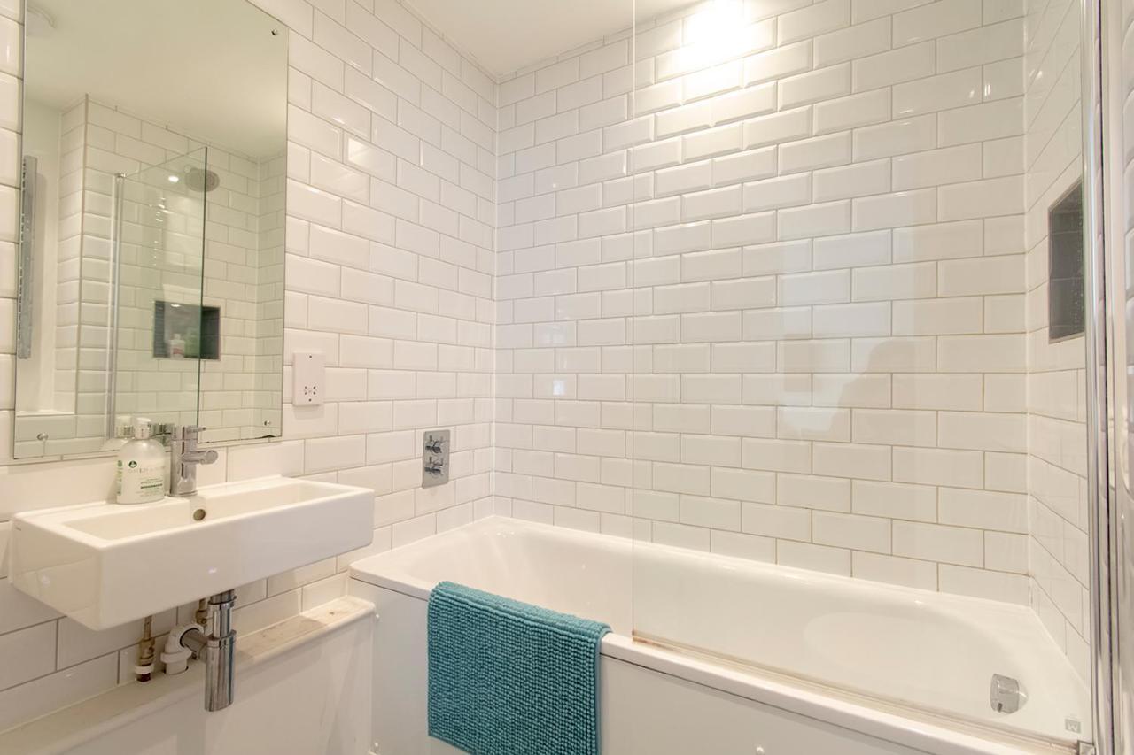 Modern 1 Bed Flat 2 Mins Walk From Restaurants Bars Clubs & Beach! Wow! Leilighet Bournemouth Eksteriør bilde